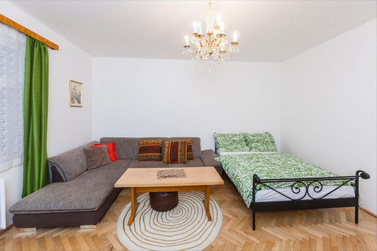 Fairytale Apartment Under The Castle - 5 Min City! Чески-Крумлов Экстерьер фото