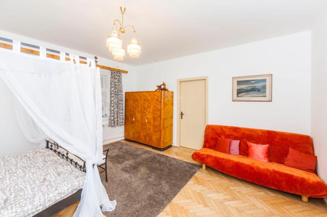 Fairytale Apartment Under The Castle - 5 Min City! Чески-Крумлов Экстерьер фото