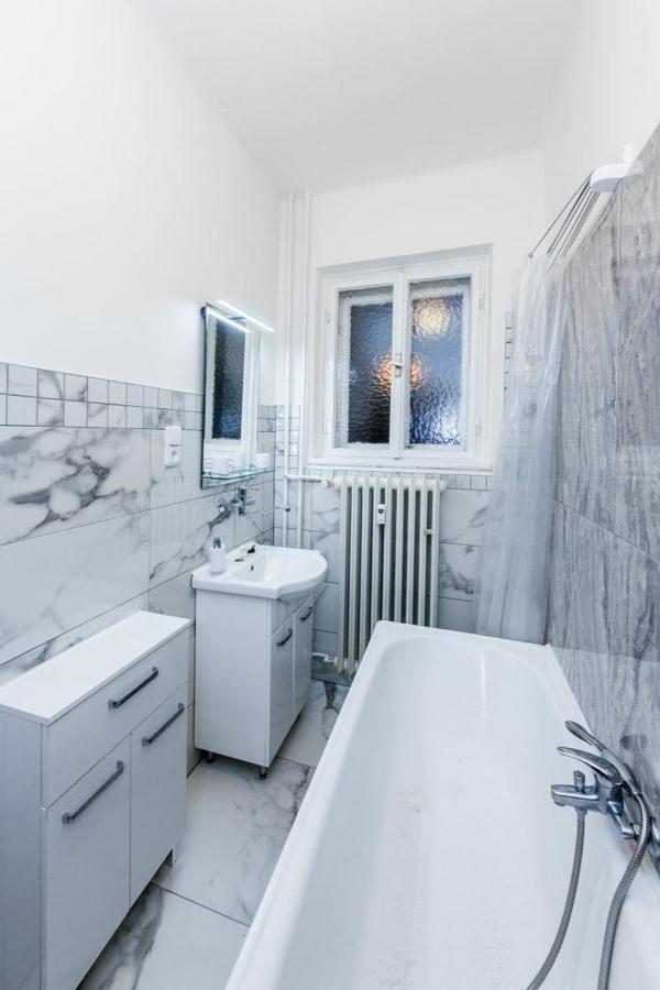 Fairytale Apartment Under The Castle - 5 Min City! Чески-Крумлов Экстерьер фото